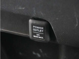 スマートフォンの充電等にも便利な電源ソケット!使いやすい場所に装備されています。