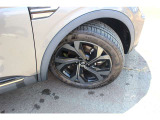 225/55R18タイヤ+専用アルミホイールです。スタッドレスタイヤや各種オプションのご注文も承っております(^^)/