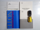 【取扱い説明書;オーナーズマニュアル】緊急時に助かりますね。それに加えメンテナンスノートがあるのは大切にされていた証拠です。