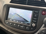 バックギアに入れるだけで自動でリヤカメラに切り替わります!車庫入れやバックが苦手な方にオススメ!