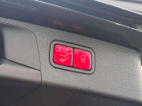 スタッフ全員が自動車保険の資格を保有しており、万が一の事故の際のサポート体制を整えております。メルセデス・ベンツ自動車保険プログラムをご用意しております。無料証券診断を行います!