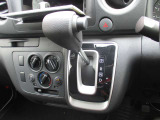 こちらの車には、日産U-CARSの基本保証として、ワイド保証がつきます。保証は、なんと一年間走行無制限。こちらの保証は、全国の日産販売会社で受けることができるので、安心です。