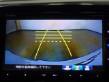 バックモニターで、後方を確認しながら安心して駐車することができます。運転初心者も熟練者も必須の機能ですよ!