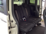 ホンダ車の低床ボディは、チャイルドシートへのお子さまの乗降や荷物の積載もスムーズ。座り心地が良く、快適なドライブを楽しんでいただけます。