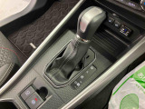 2.「定期点検整備」は安心してお乗り頂く為に、ご納車までに法定12カ月点検相当の点検を行います。
