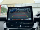 バックガイドモニターで、後方を確認しながら安心して駐車することができます。運転初心者も熟練者も必須の機能ですよ!