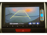 バックカメラ搭載です!車庫入れが苦手な人はもちろん、車両感覚に自信がある人にもお勧めです!見えない箇所が見えるようになるので、低い障害物や隠れてしまっている子供の存在等にも気付く事が出来ます。