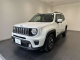 【フロントグリル】7スロットルグリルはJeep伝統の証です。SUVのみにこだわり続けている伝統あるJeep車へお乗り頂いてみてはいかがですか?