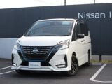 セレナ・e-POWER ハイウェイスターV 7人乗り 2WD 入荷致しました!外装色はブリリアントホワイトパール(3P)/ダイヤモンドブラック(P)の2トーン〈#XAM〉です♪