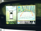 【アラウンドビューモニター】専用のカメラにより、上から見下ろしたような視点で360度クルマの周囲を確認することができます☆死角部分も確認しやすく、狭い場所での切り返しや駐車もスムーズに行えます。