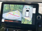 【パノラミックビューモニター】専用のカメラにより、上から見下ろしたような視点で360度クルマの周囲を確認することができます☆死角部分も確認しやすく、狭い場所での切り返しや駐車もスムーズに行えます。