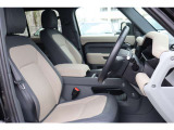 (本車両は別ヤードにて保管しております。ご来店の際は事前にご連絡をお願いいたします。パワーシート)運転席にはメモリー機能付きパワーシートが装備されます。