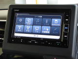 ナビゲーションは純正メモリーナビ(VXM-234VFi)を装着しております。AM、FM、CD、DVD再生、Bluetooth、音楽録音再生、フルセグTVがご使用いただけます。