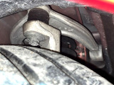 お車を安心してお乗りいただく為には、足回りの定期点検が欠かせません。サービスサポート(有償保証)では無料点検もご提供しており、安心のカーライフをお過ごしいただけるサポート体制が整っています。