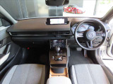 内外装ともに上質なお車です☆在庫、お見積りなどに関しましては西脇店までお気軽にお問合せください☆