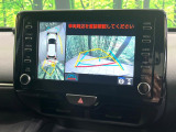 【パノラミックビューモニター】専用のカメラにより、上から見下ろしたような視点で360度クルマの周囲を確認することができます☆死角部分も確認しやすく、狭い場所での切り返しや駐車もスムーズに行えます。