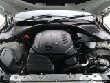 安心のBMW認定中古車は100項目の箇所を徹底的にチェック致します。機械的な箇所や電気系、コンピューターなどをご納車前に点検し、交換基準に達した部品は全て新品に修理返品した後にご納車致します。