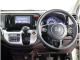 見通しのよいすっきりとした視界で、誰でも運転しやすいです。運転のしやすさは疲れにくさにも繋がりますよ♪