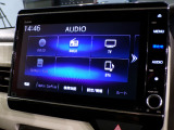 CD、DVD、Bluetooth、AM、FM、スマートフォン接続ができます。
