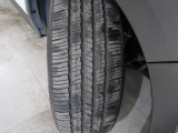 サイズは225/55R18です