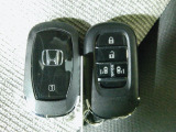 ●Hondaスマートキーシステム(キー2個付)●予約ロック/降車時オートドアロック機能