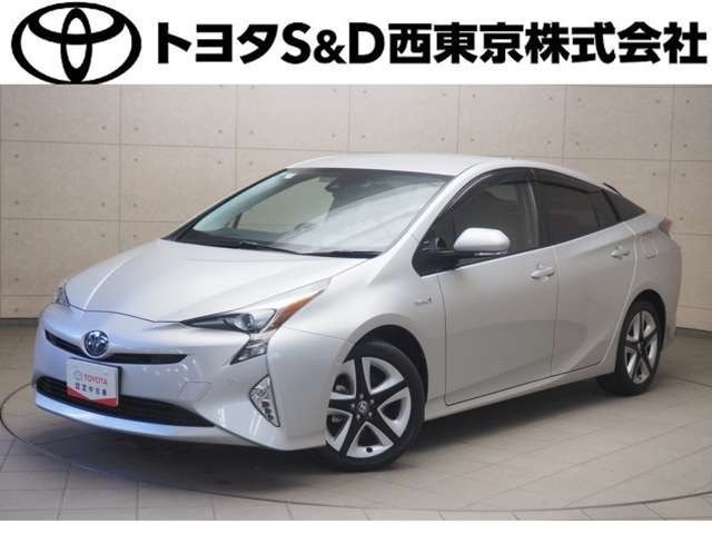 トヨタ プリウス 