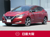 日産大阪UCARS東大阪です。人気のリーフGが赤/黒のツートーンカラーで登場です。ぜひご来店の上現車をお確かめください。