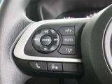 ステアリングスイッチで簡単にオーディオの操作が可能です