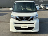 日産のブランドを象徴するVモーショングリルです。
