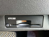 ETCがあれば料金所もラクラク通過できます。今や遠出される際の必需品ですね!セットアップ作業も致しますので、ご納車時からすぐに使えますよ!