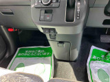 安全安心な走行のために、納車前には小さなクルマを知り尽くしたエキスパートが基本性能に関わる機能や状態を徹底的に点検しています。