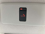 【SOSコール】事故などの緊急時、専用のオペレーターとつながります。あおり運転を受けた時にも通報できます。