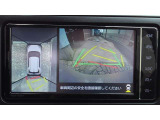 パノラミックビューモニター付きです。車両を上から見たような映像をディスプレイオーディオ画面に表示。運転席からの目視だけでは見にくい、車両周辺の状況をリアルタイムでしっかり確認できます。