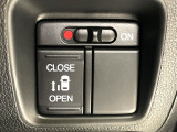 【パワースライドドア】スマートキーや運転席のスイッチでスライドドアの開閉が可能♪電動だから力を入れてドアを開ける必要が無く、小さいお子様でも、重い荷物を持っている時もラクに開け閉めできます♪