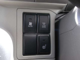 リヤヒータースイッチ、オートスライドドアメインスイッチ、運転席ヒーターシートスイッチです。