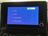 ブルートゥースに接続することにより、スマホに入ったお気に入りの音楽を車内で楽しむことができます♪あると本当に便利な機能になっています!