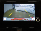 バックガイドモニターで、後方を確認しながら安心して駐車することができます。運転初心者も熟練者も必須の機能ですよ!