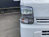 白く光量が高いLEDヘッドライトです☆