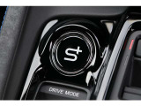 ドライバーに呼応する変速フィールが新感覚の操る喜びをもたらすHonda S+ Shift」を搭載。繊細なアクセル操作がタイヤに伝わるようなスポーツ体験があなたを待っています