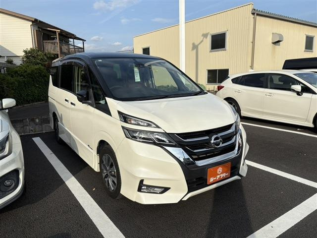 日産 セレナ 