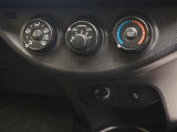 オートエアコンで車内を快適な温度にしてくれます