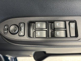 【電動格納ミラーつき】狭い駐車場でも安心です♪