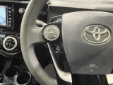【ステアリングスイッチ】運転中に視線を前に向けたまま操作できます。