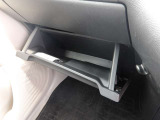 登録(届出)済未使用車はノルマ達成のために作られた走行100km未満、かつ初度登録または初度届出された車両でいわゆるアウトレット車です