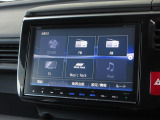 ナビゲーションはギャザズ9インチメモリーナビ(VXM-165VFNi)を装着しております。AM、FM、CD、DVD再生、Bluetooth、音楽録音再生、フルセグTVがご使用いただけます。