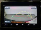 バックモニターで、後方を確認しながら安心して駐車することができます。運転初心者も熟練者も必須の機能ですよ!