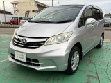 見た目以上に室内広くて快適で、運転しやすいコンパクトサイズで便利な一台ですよ♪