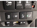 ホンダが推し進める総合先進安全装備のセンシング搭載! 衝突や斜線はみだしなどの危険が予測される時、センサーが警告。ヒューマンエラーを高度先進技術が補完してくれます。