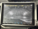 【バックモニター】後ろのカメラの映像をモニターに映し出すことができます!後方の見えない死角や、障害物との距離感をしっかり確認することができます!駐車が苦手な方におすすめです。
