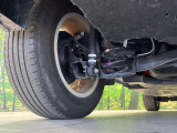 お車を安心してお乗りいただく為には、足回りの定期点検が欠かせません。サービスサポート(有償保証)では無料点検もご提供しており、安心のカーライフをお過ごしいただけるサポート体制が整っています。